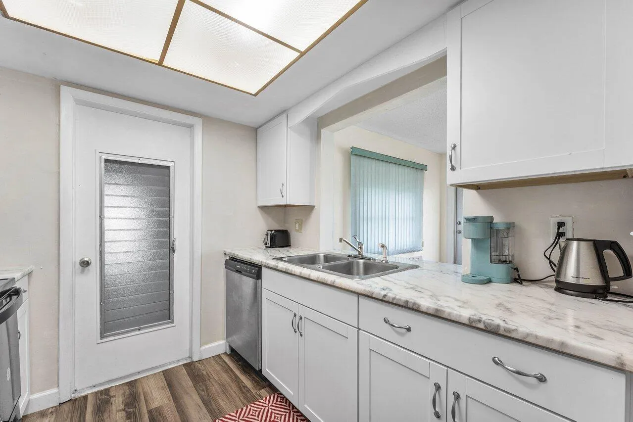 009-1005SiestaAvenue-BoyntonBeach-FL-334