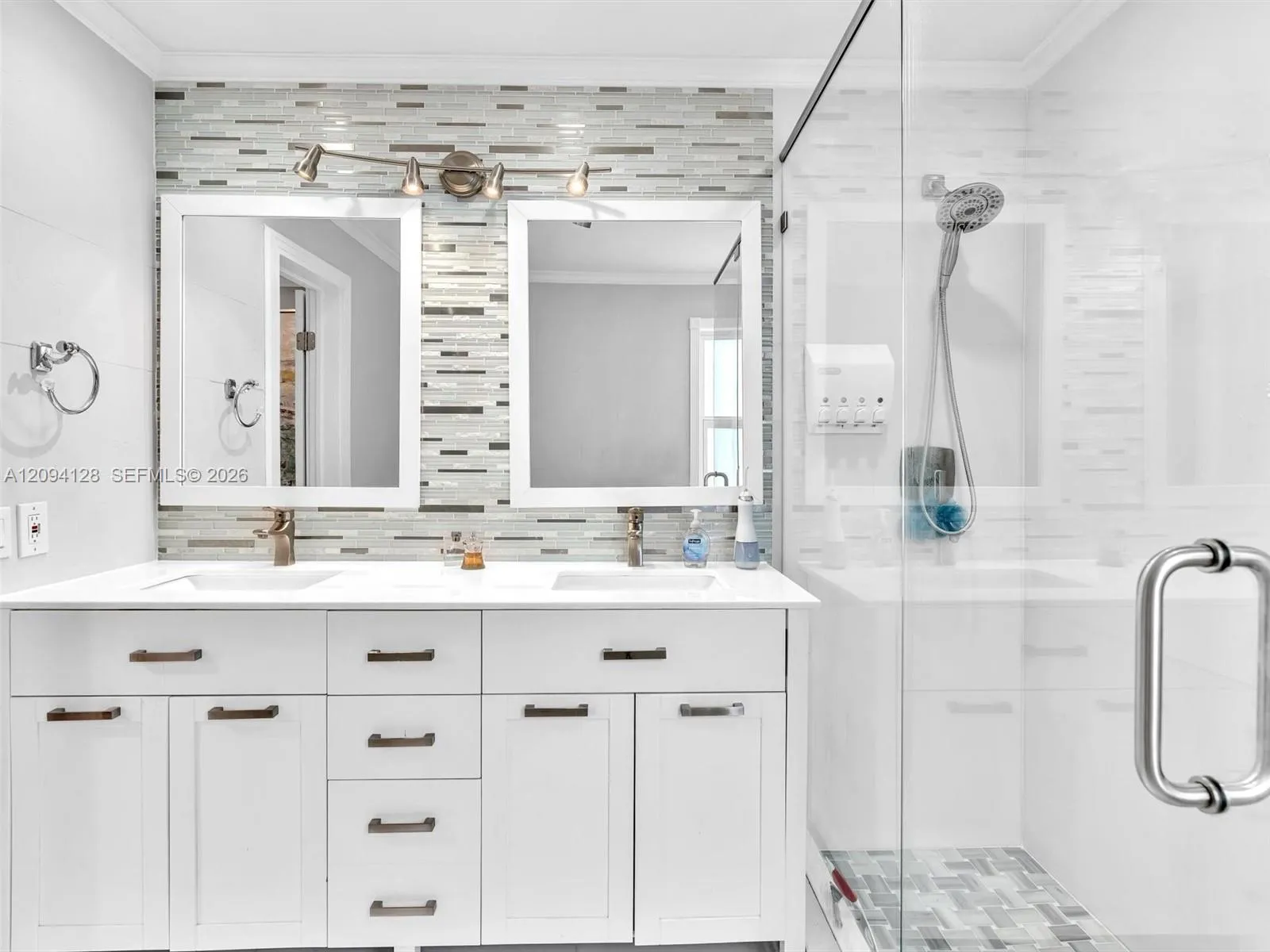 Master Bedroom Bath