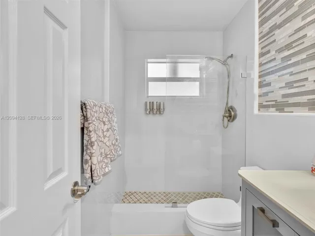 Full Bath 3