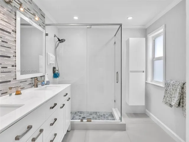 Master Bedroom Bath