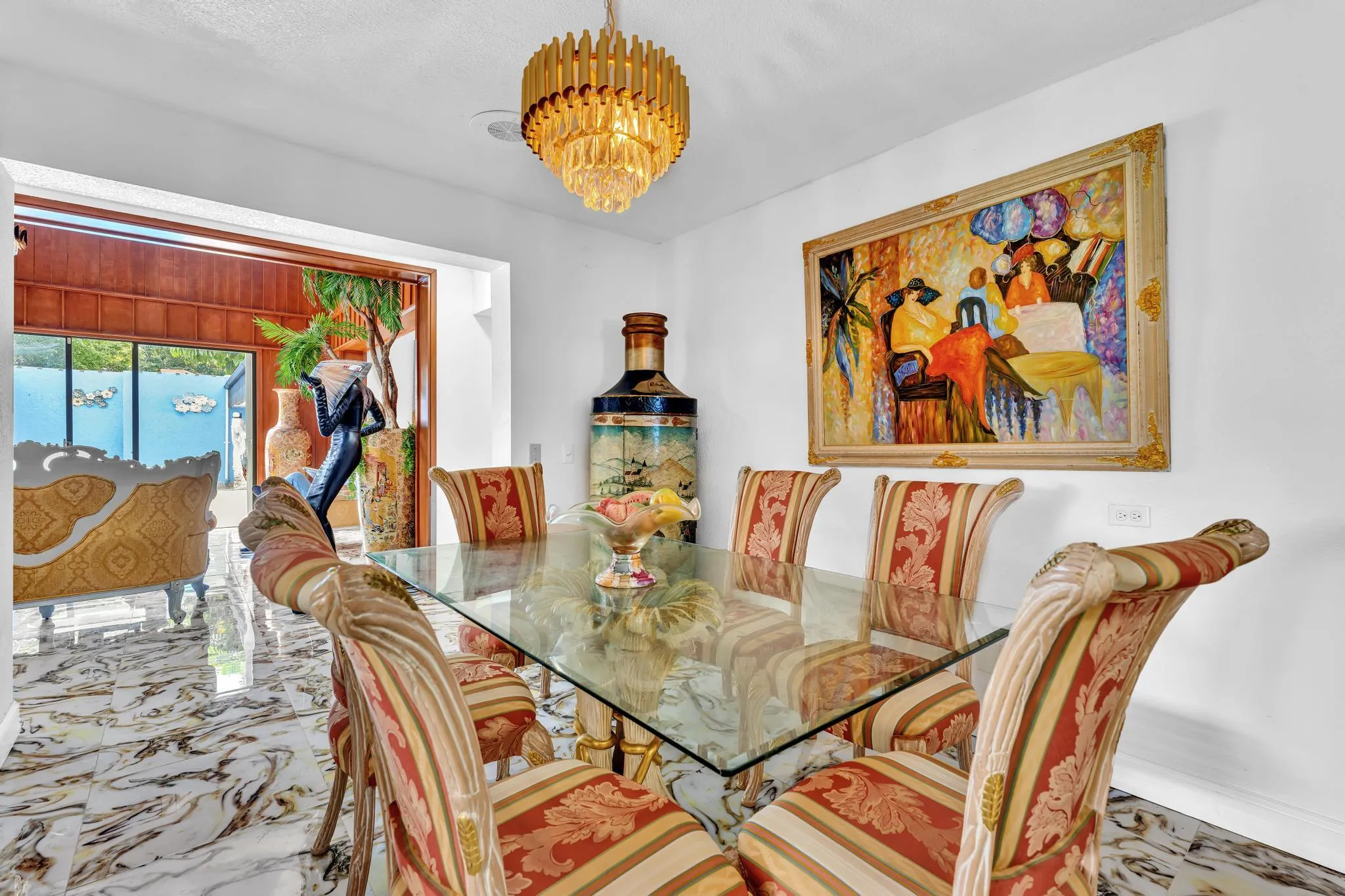 Formal Dining