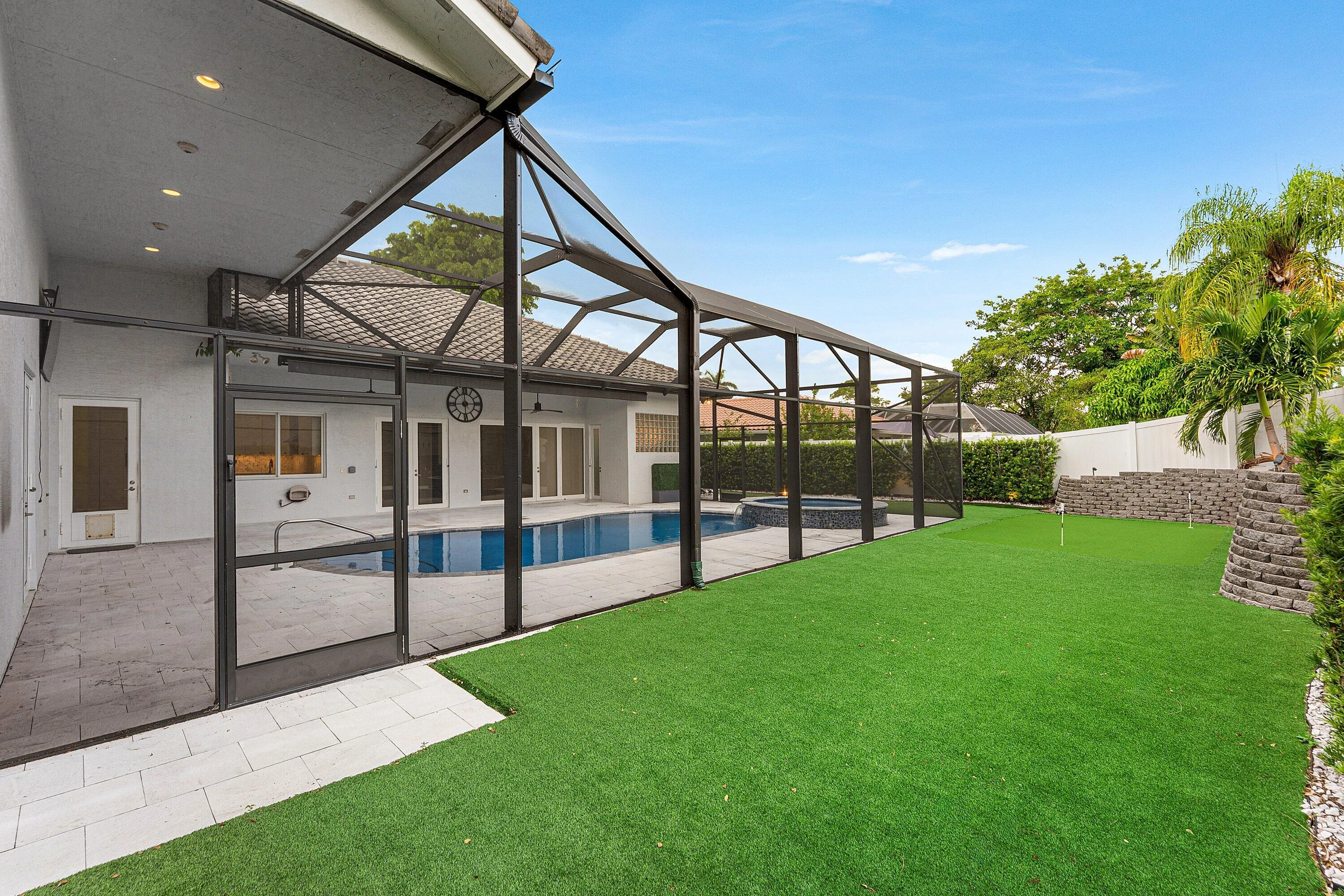043-6821NorthGrandeDrive-BocaRaton-FL-33