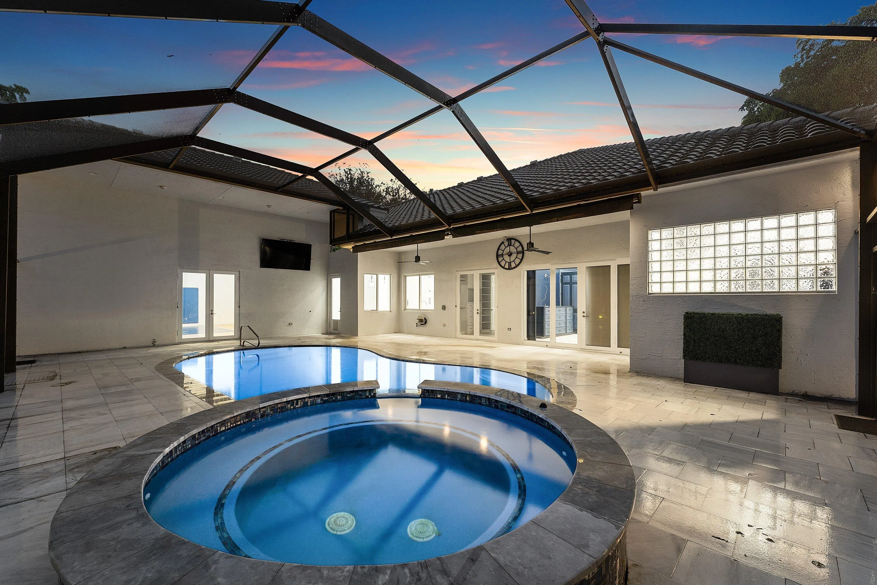 052-6821NorthGrandeDrive-BocaRaton-FL-33
