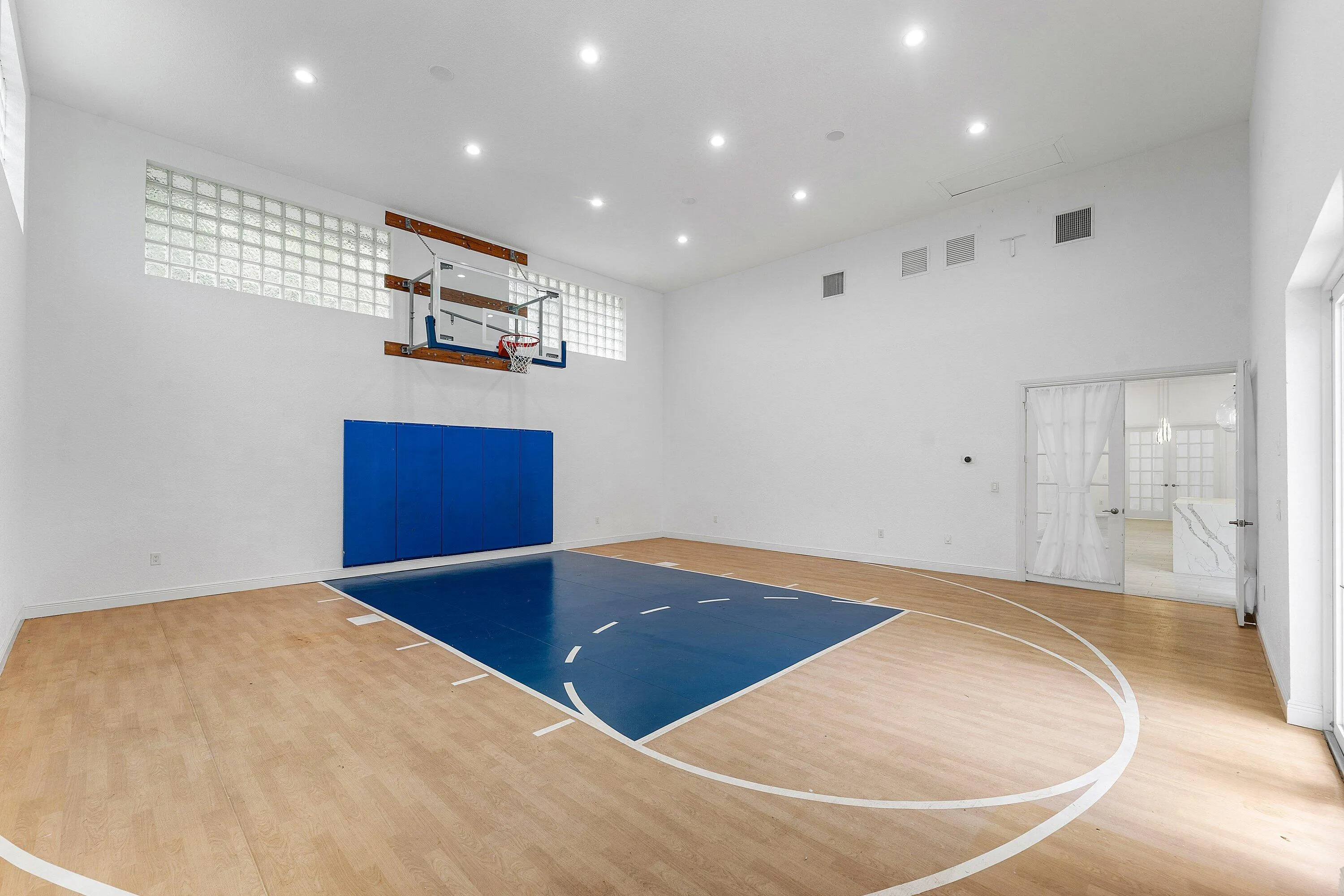 035-6821NorthGrandeDrive-BocaRaton-FL-33