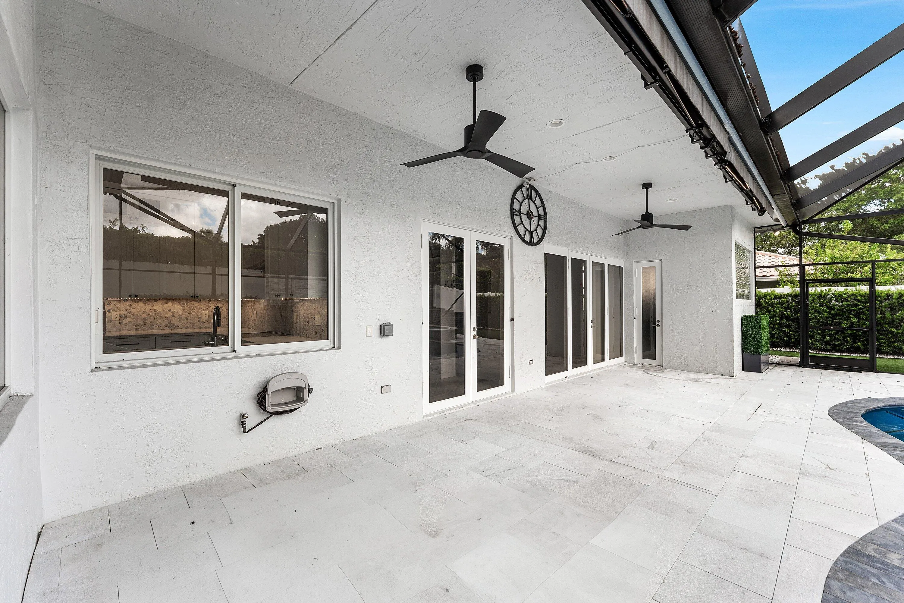 039-6821NorthGrandeDrive-BocaRaton-FL-33