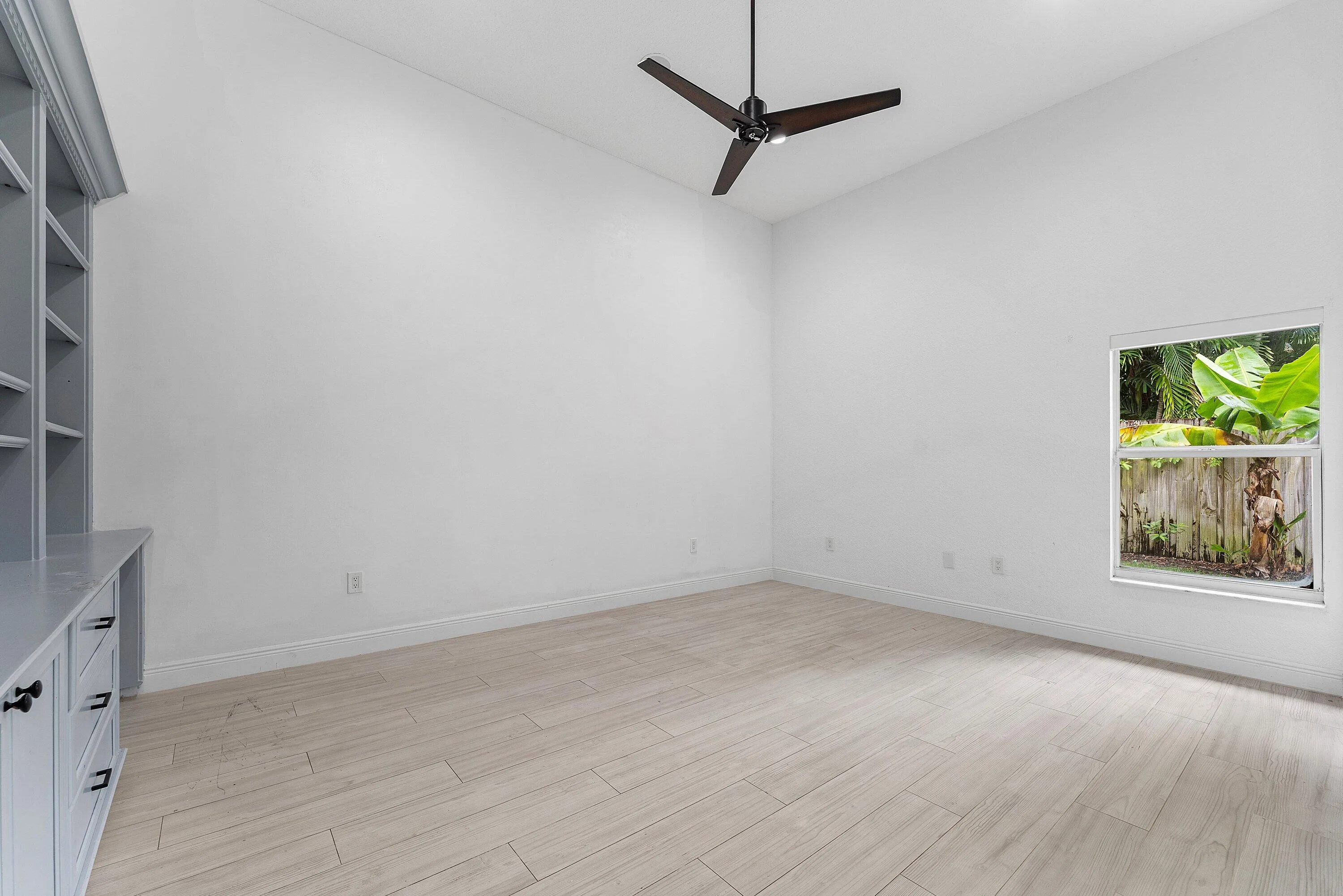 031-6821NorthGrandeDrive-BocaRaton-FL-33