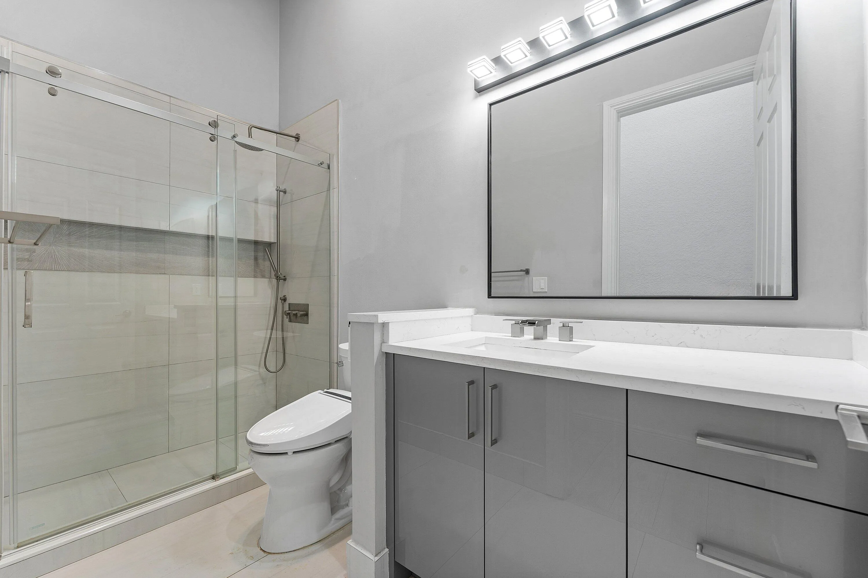 027-6821NorthGrandeDrive-BocaRaton-FL-33