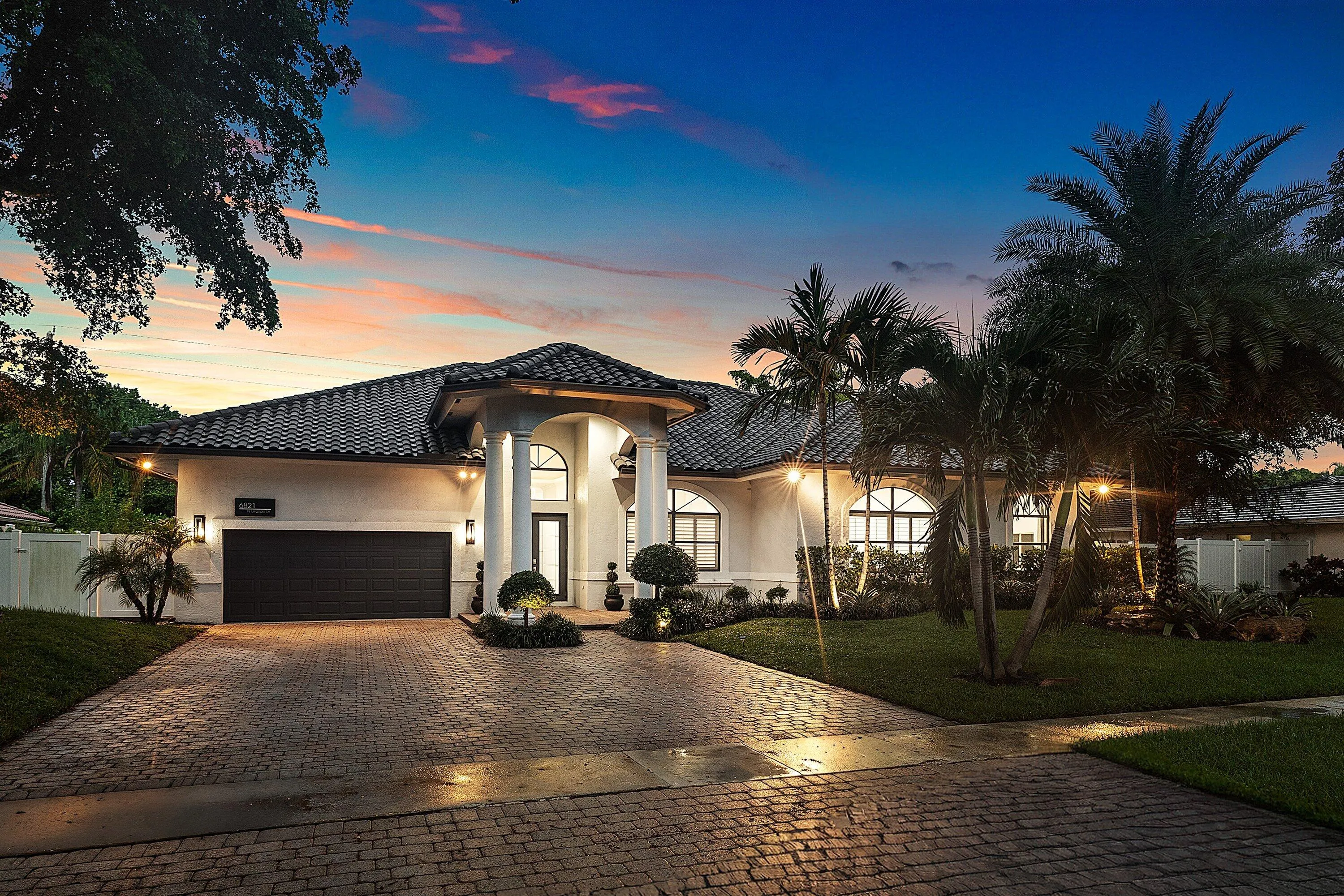 045-6821NorthGrandeDrive-BocaRaton-FL-33