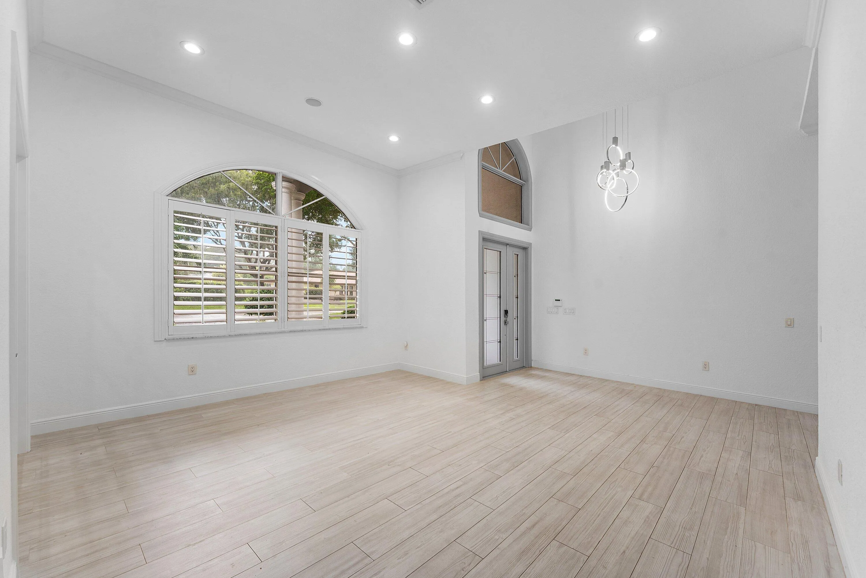 005-6821NorthGrandeDrive-BocaRaton-FL-33