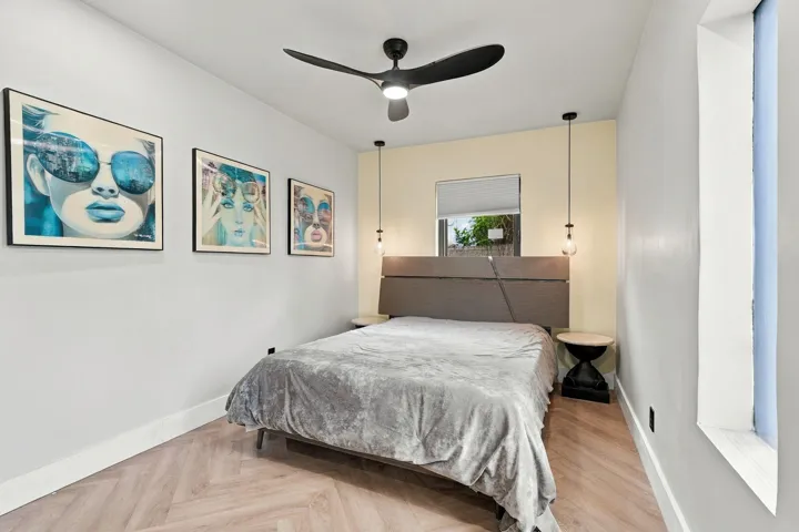 20_bedroom