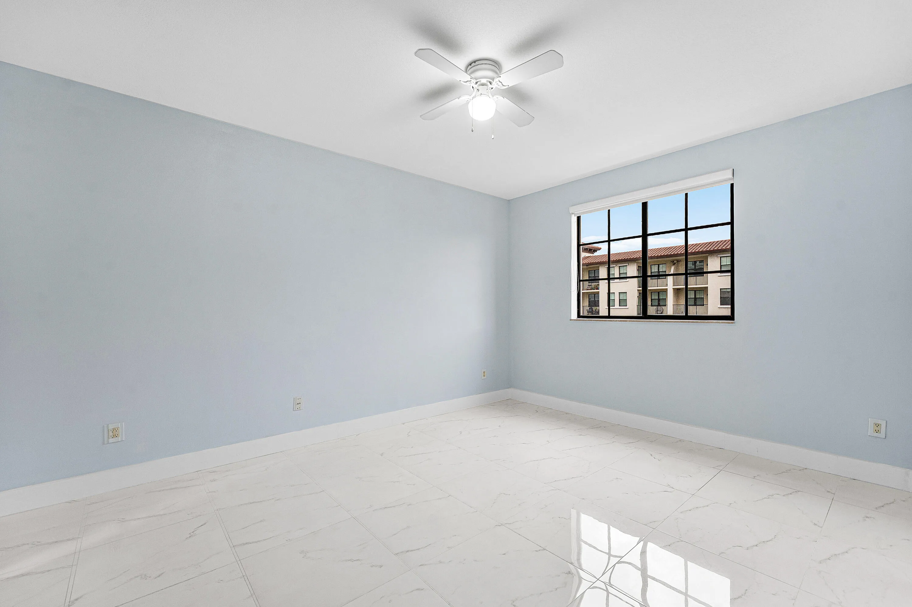 020-233SouthFederalHighway-605-BocaRaton