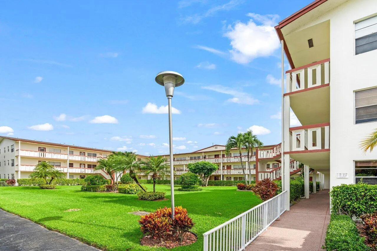 105BrightonC-BocaRaton-FL-33434-SMALL