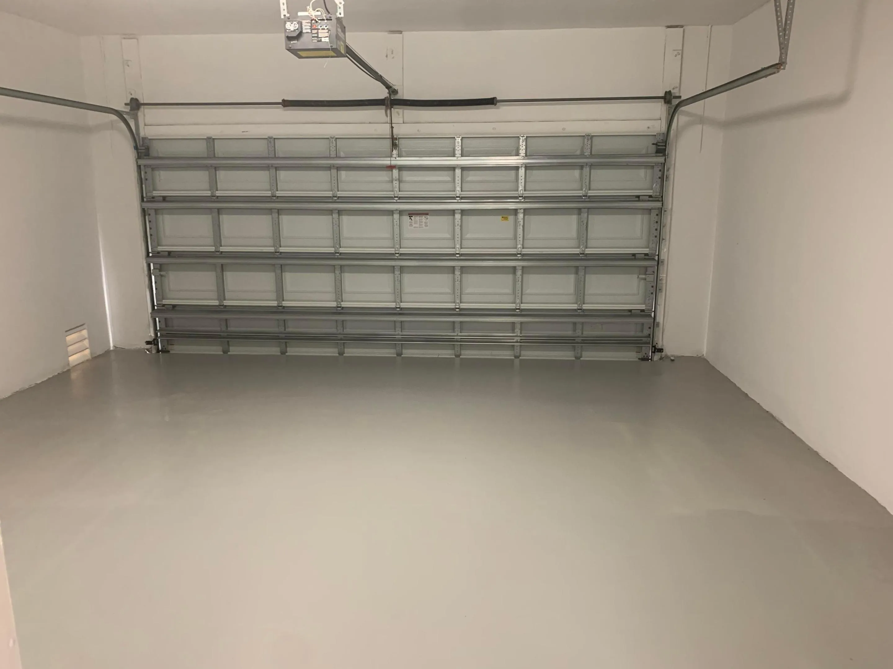 2 CAR GARAGE