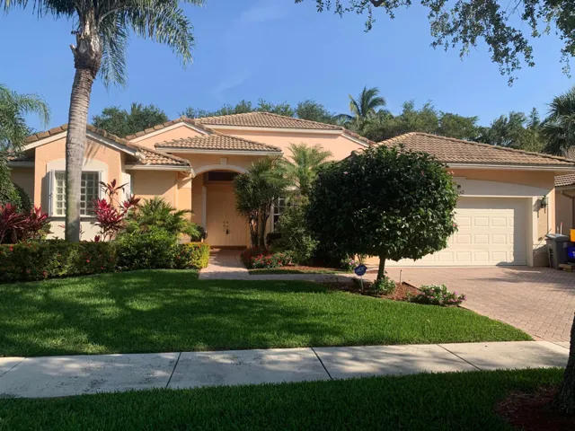 FRONT OF HOUSE
