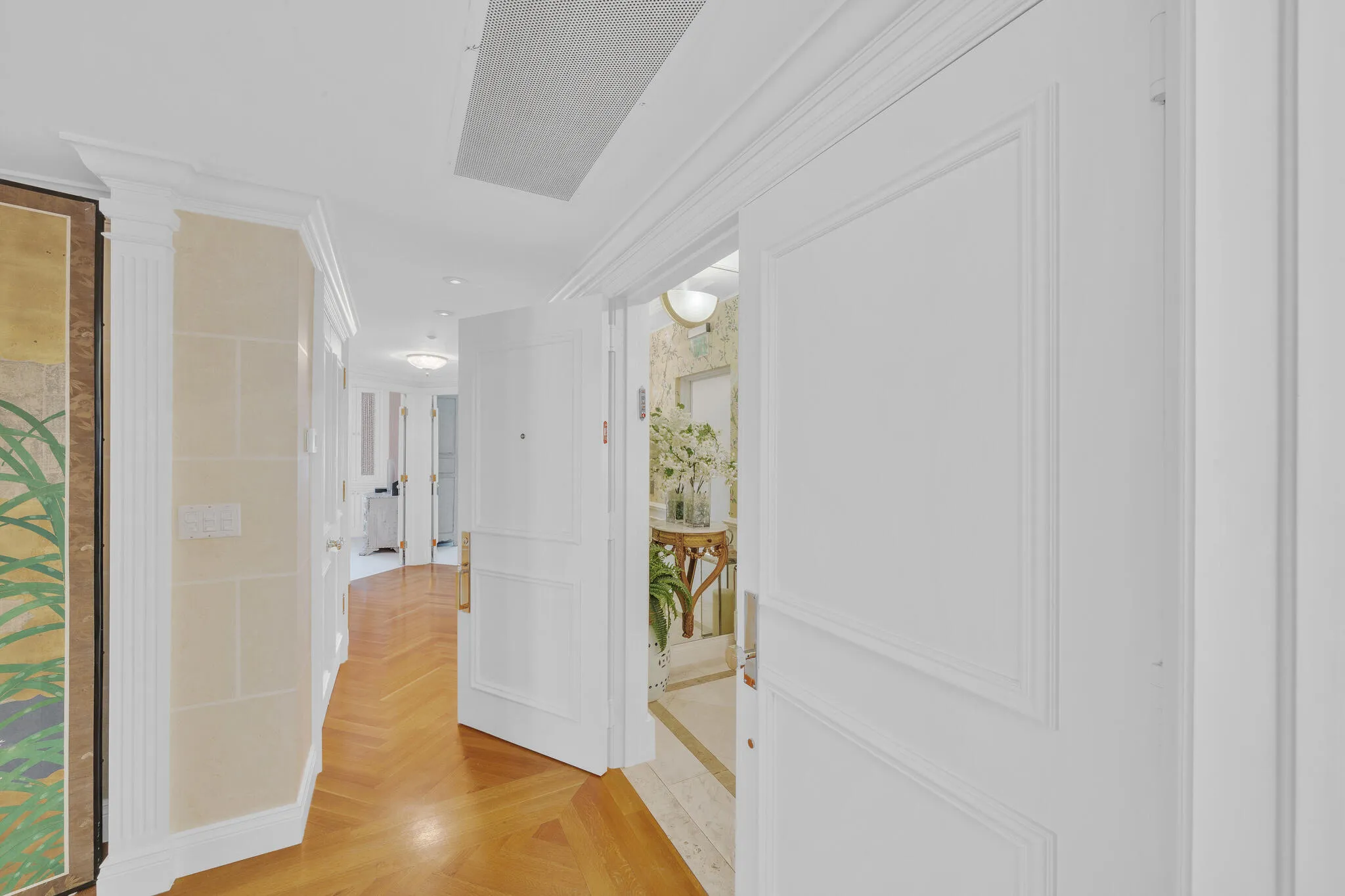 22 Foyer
