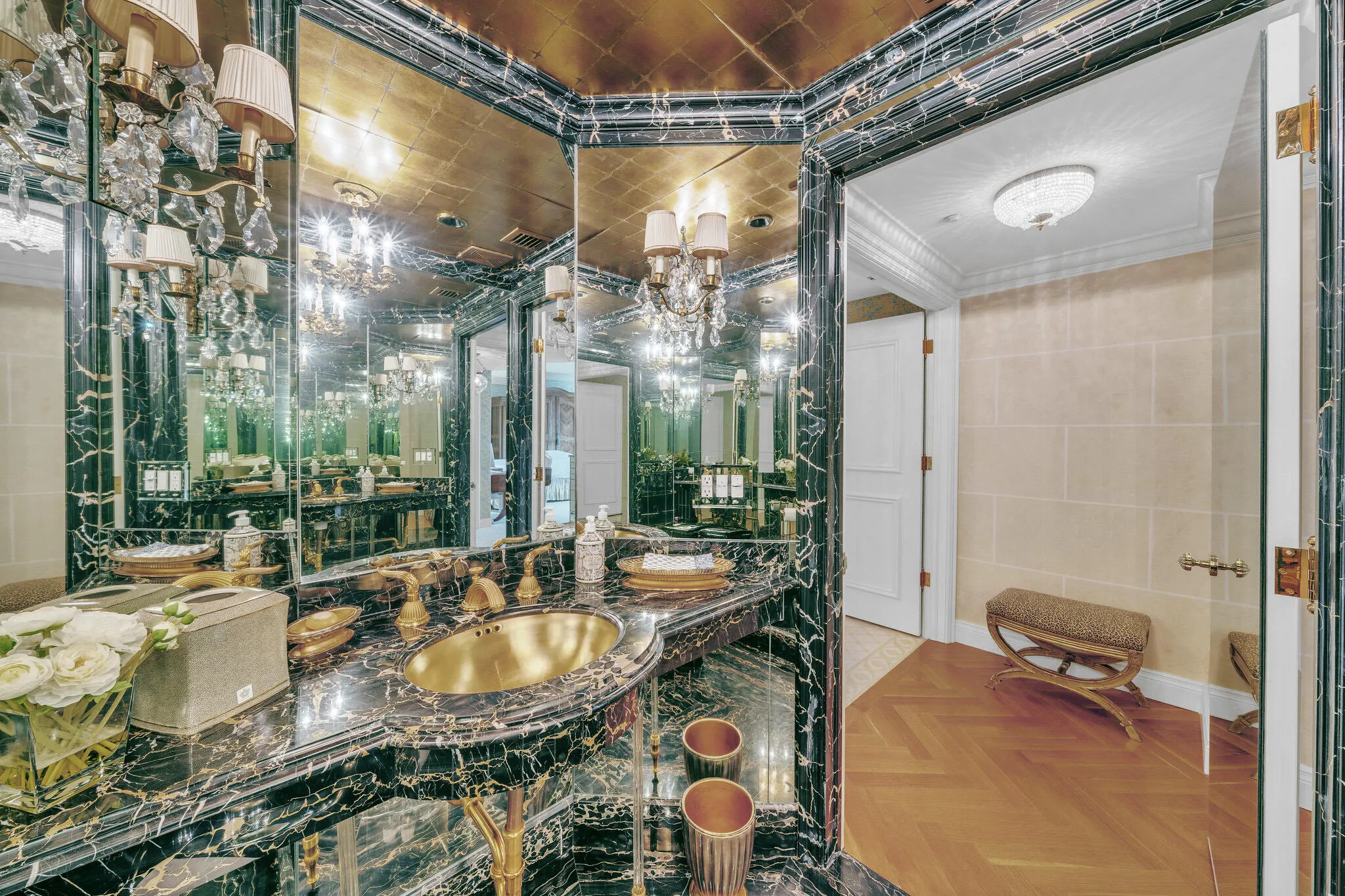 20 Half Bath (3)