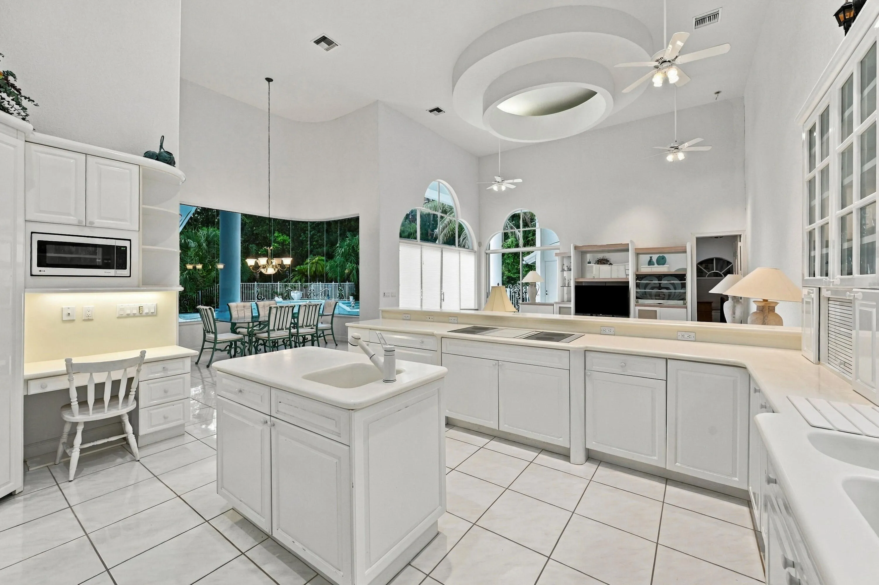 12_kitchen
