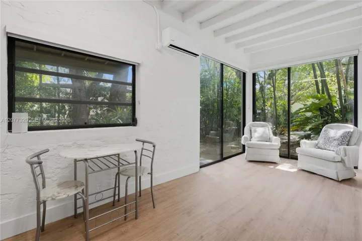 Cottage Living/Dining Area
