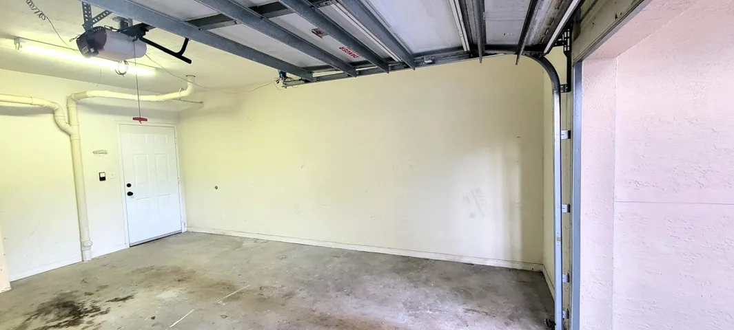 Garage 2