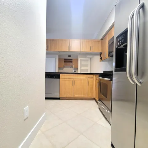 Kitchen 6