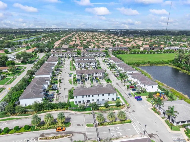 20383 Nw 5th Ct_010