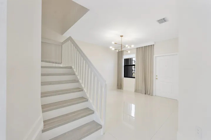20383 Nw 5th Ct_033