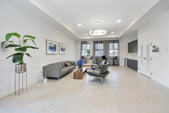 20383 Nw 5th Ct_061