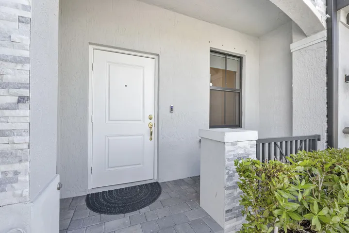 20383 Nw 5th Ct_055