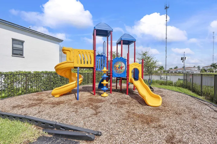 20383 Nw 5th Ct_068