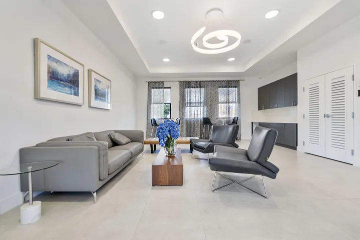 20383 Nw 5th Ct_060