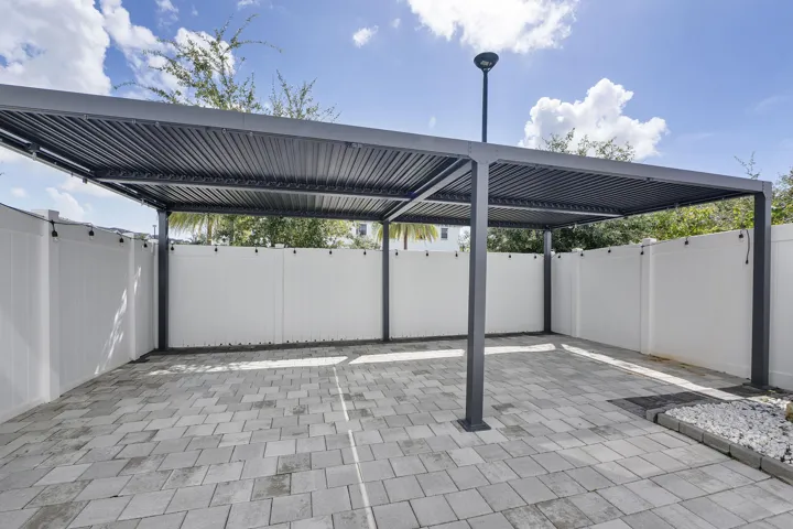 20383 Nw 5th Ct_051
