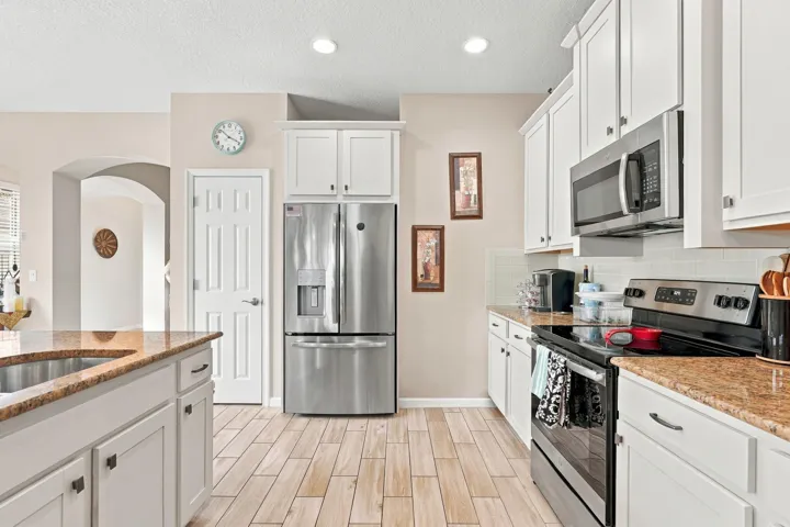 13_kitchen
