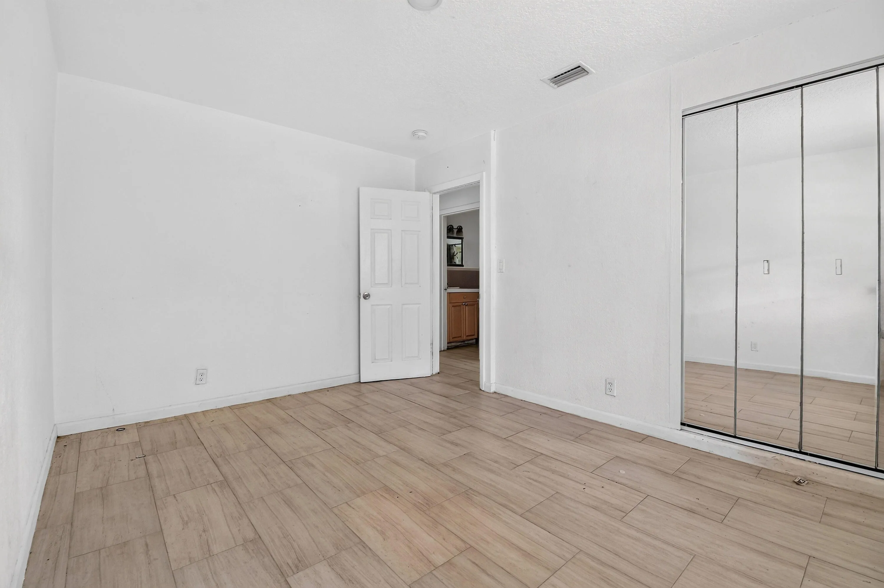 2109NE1stSt(24)