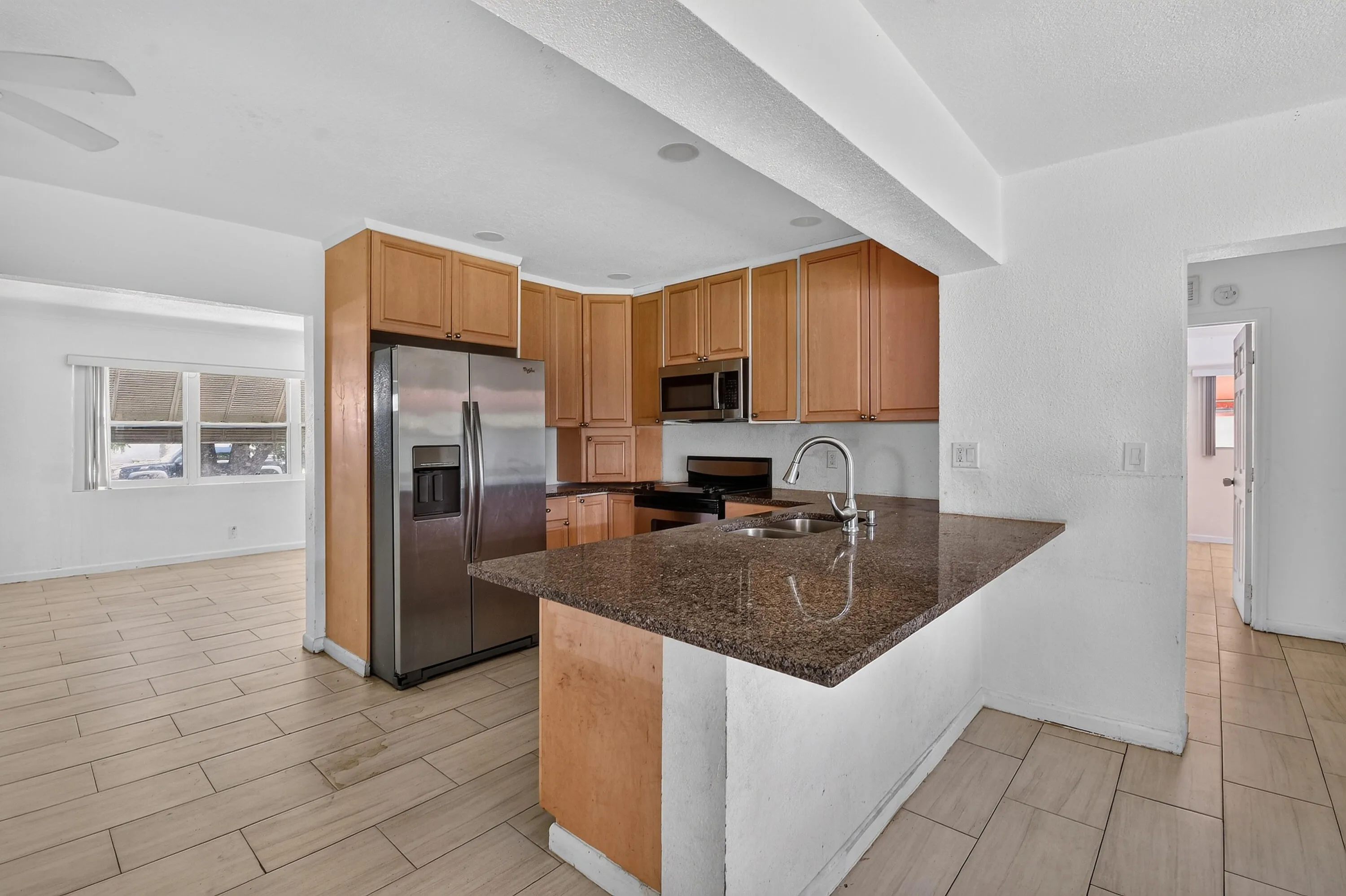2109NE1stSt(16)