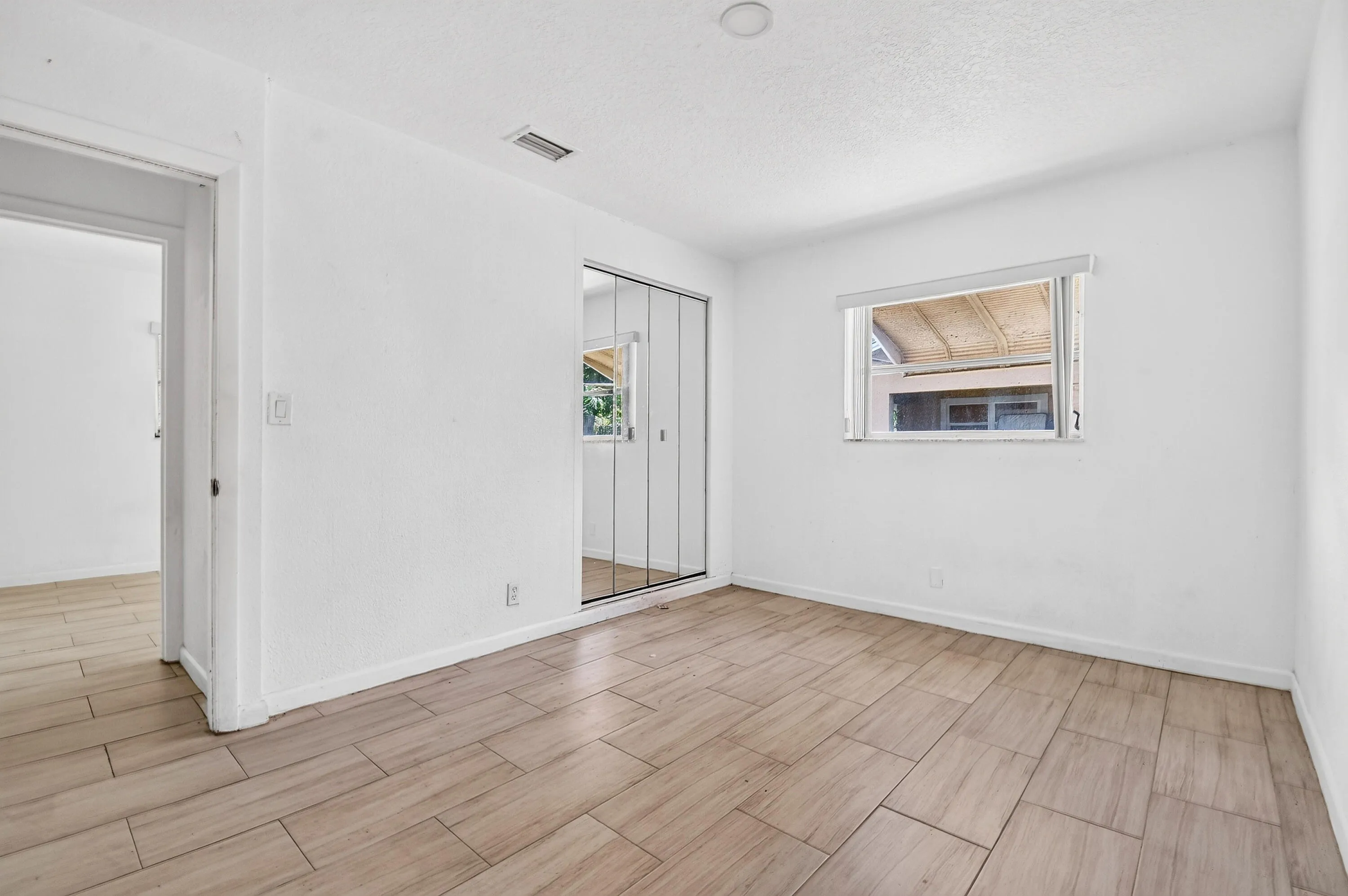 2109NE1stSt(23)