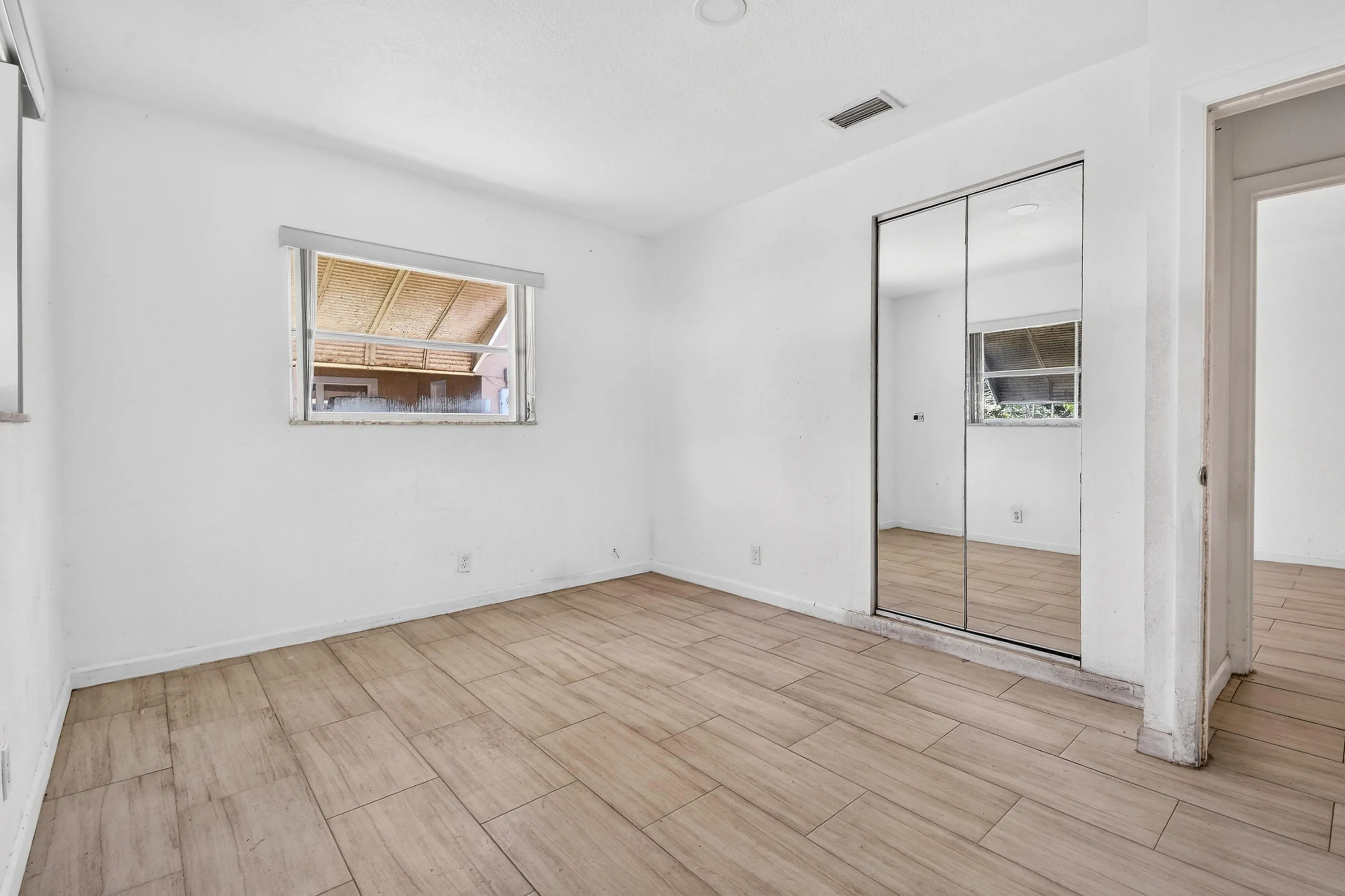 2109NE1stSt(19)