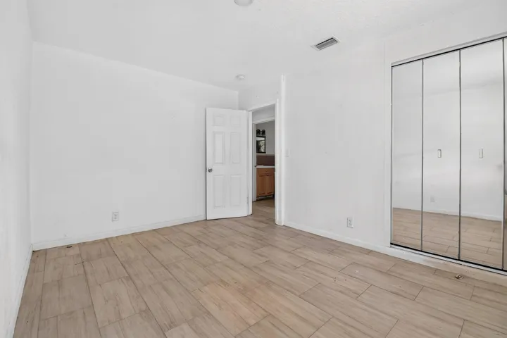 2109NE1stSt(24)