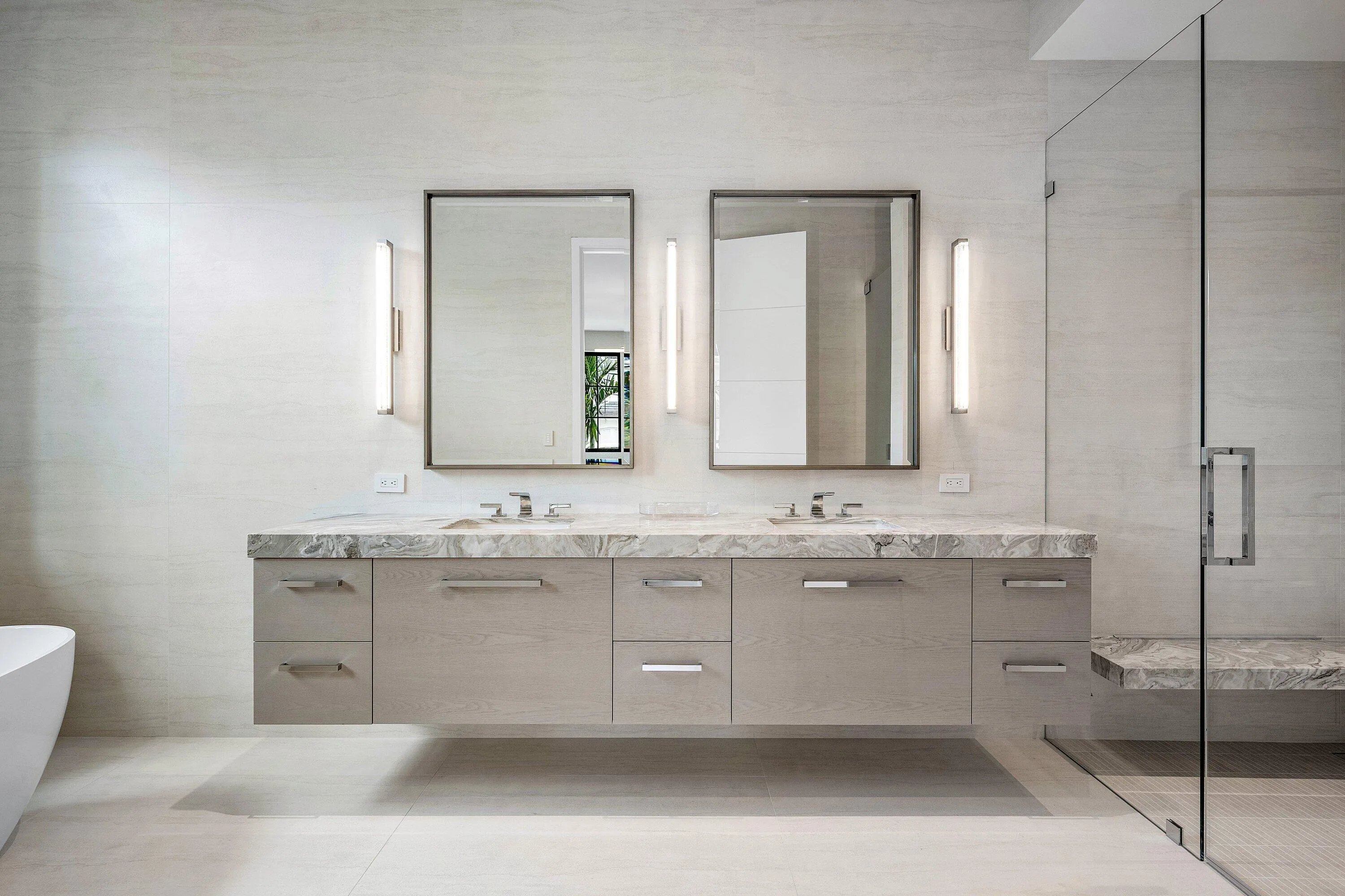 037-145AlhambraPlace-WestPalmBeach-FL-33