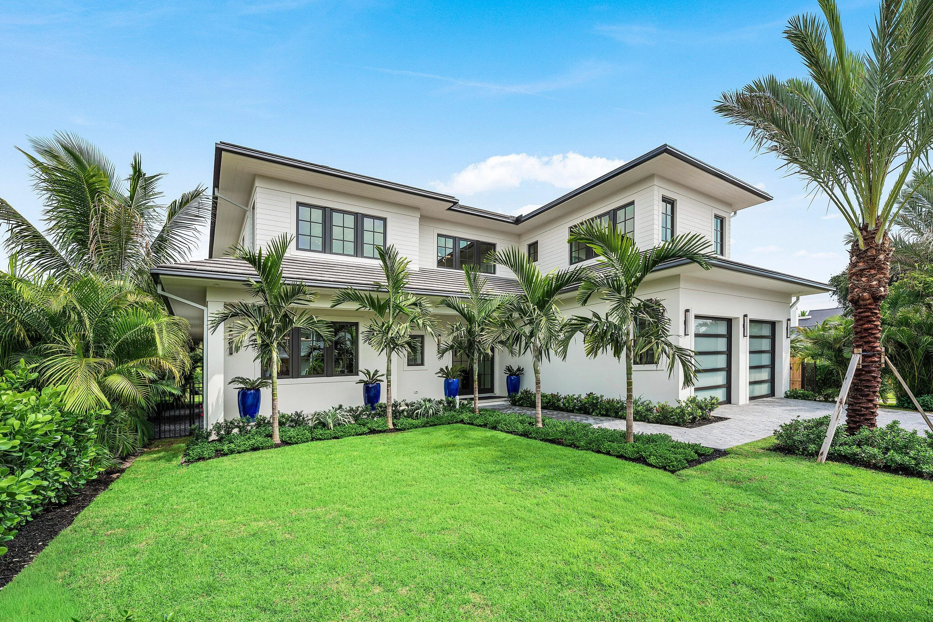 001-145AlhambraPlace-WestPalmBeach-FL-33