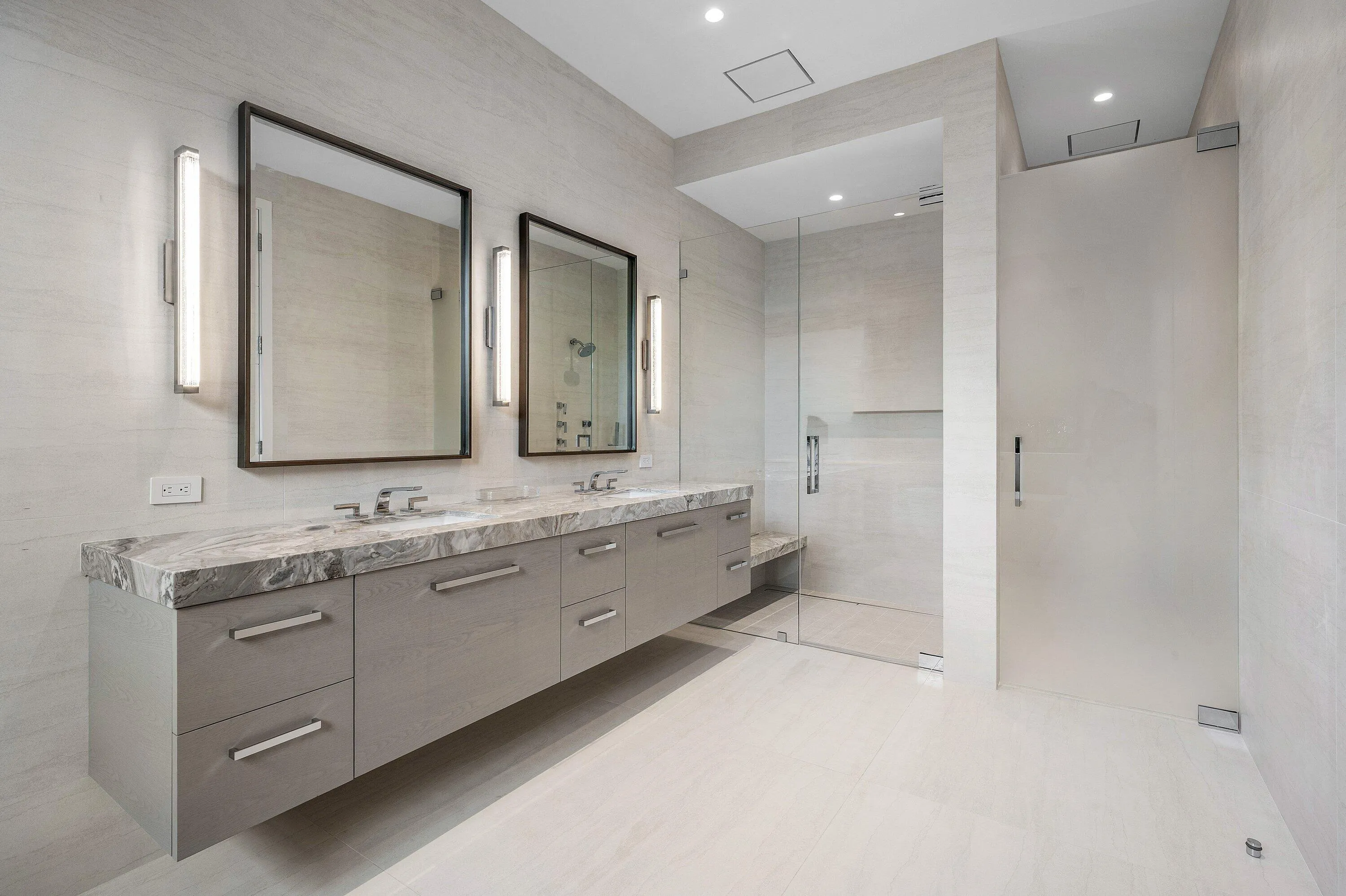 039-145AlhambraPlace-WestPalmBeach-FL-33