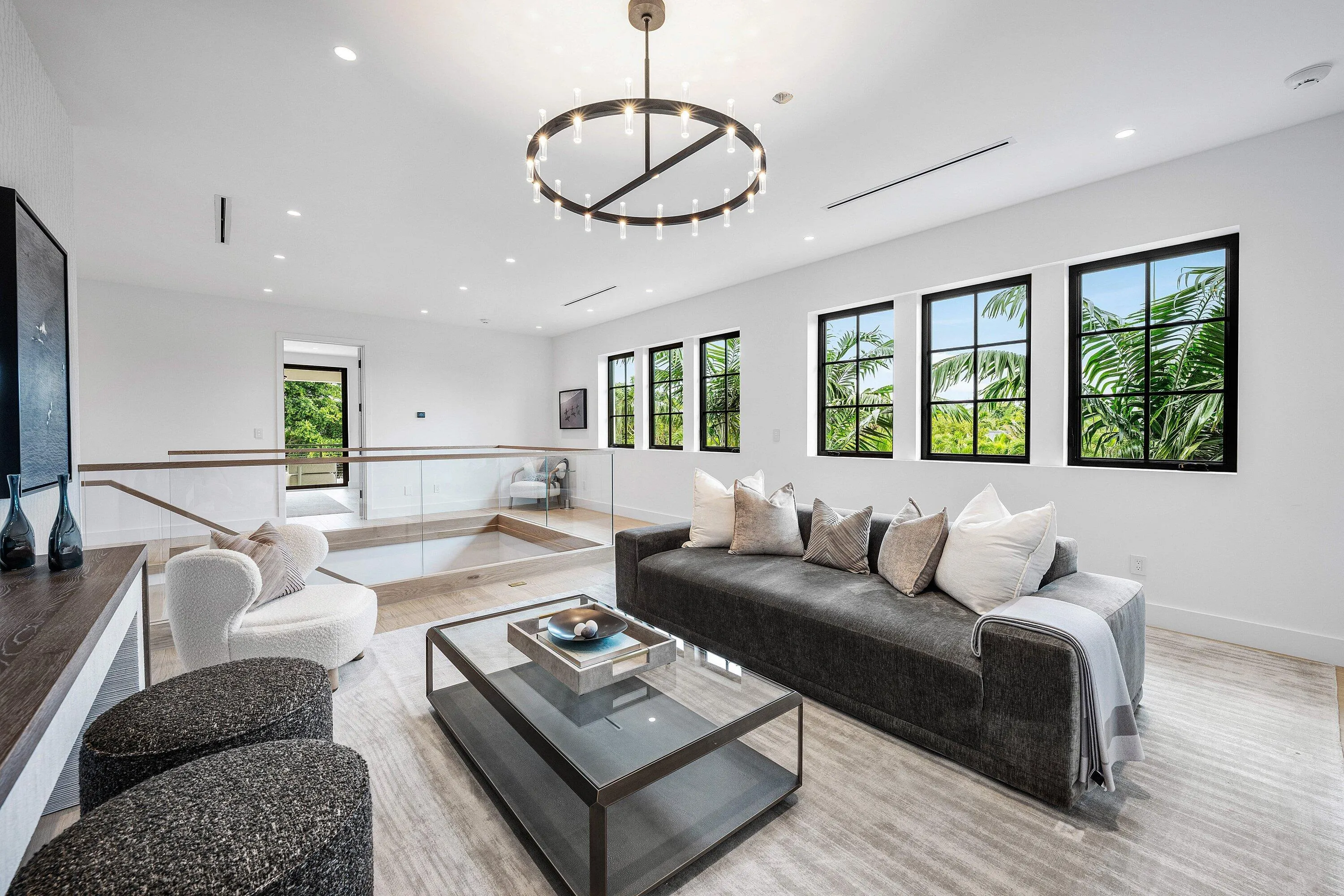 044-145AlhambraPlace-WestPalmBeach-FL-33