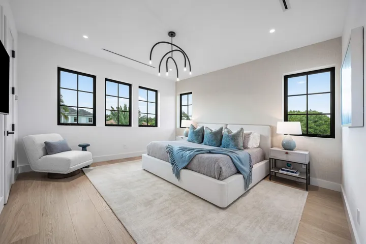 060-145AlhambraPlace-WestPalmBeach-FL-33