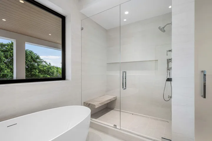055-145AlhambraPlace-WestPalmBeach-FL-33