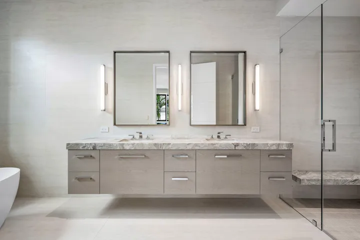 037-145AlhambraPlace-WestPalmBeach-FL-33