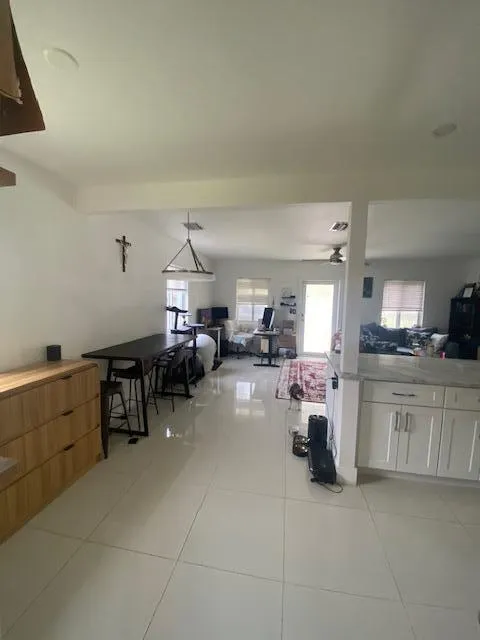 1413 dining area