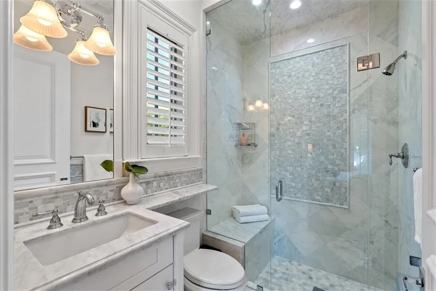 dash_BATHROOM_2