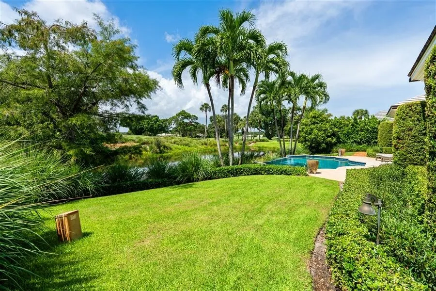 dash_GREENSPACE_TO_POOL