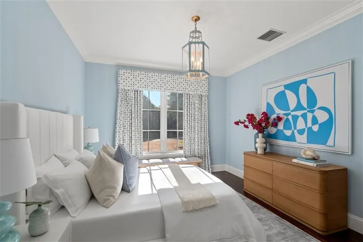 dash_BEDROOM_1_ANGLE_RIGHT