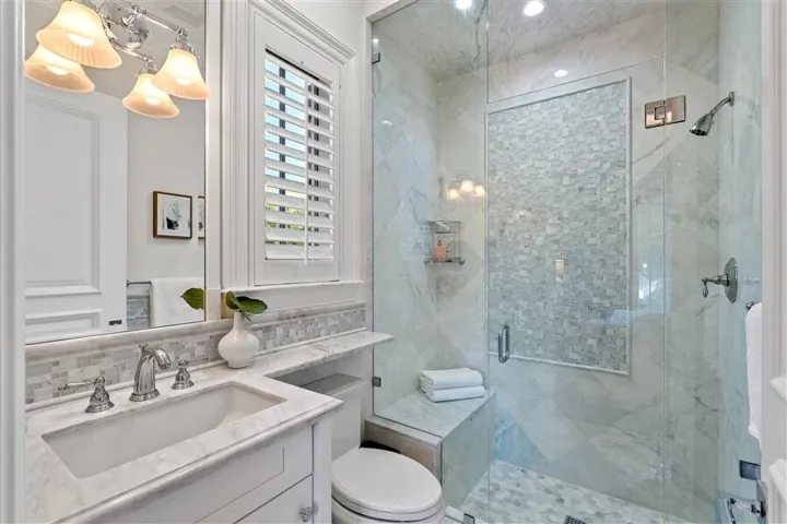 dash_BATHROOM_2