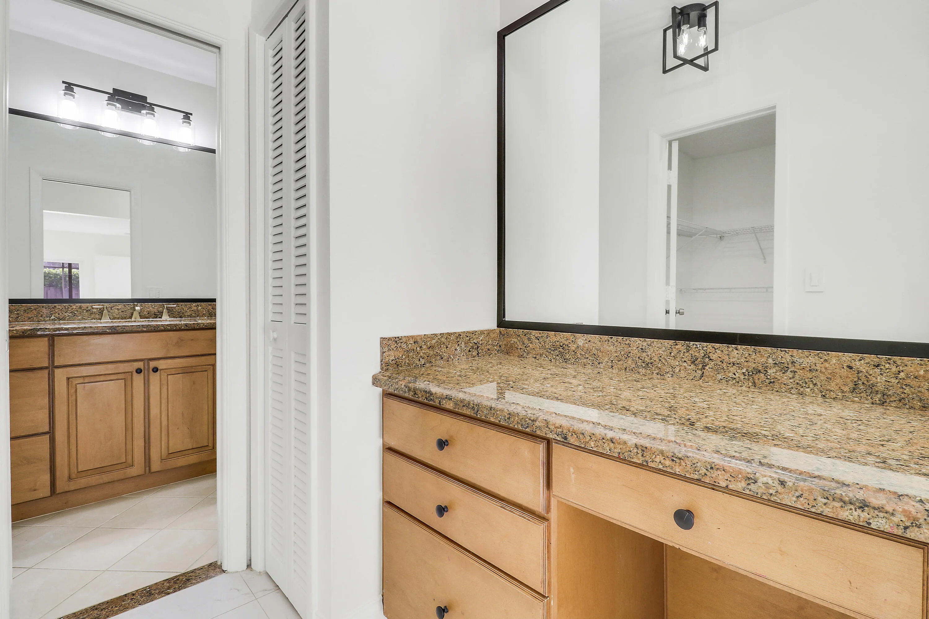 Master Vanity
